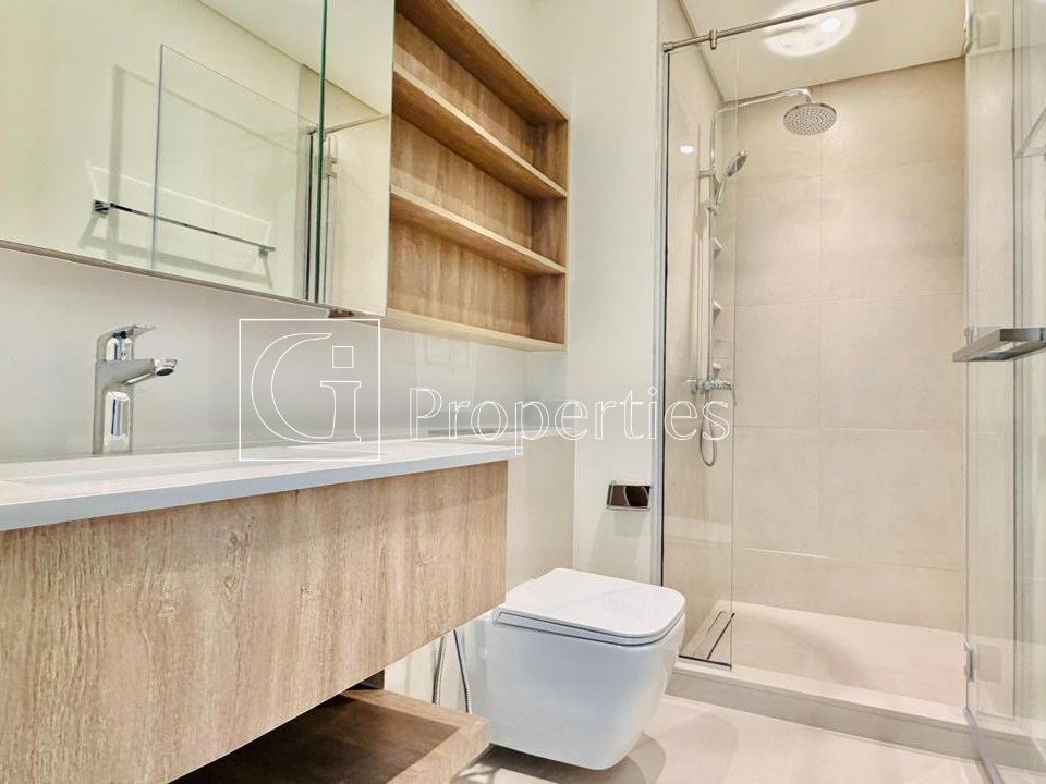 Ready to Move | Brand New | Prime Location - 16