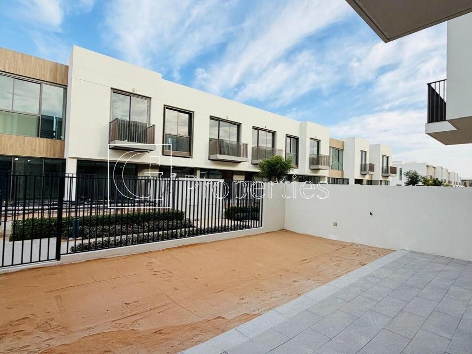 Ready to Move | Brand New | Prime Location - 20