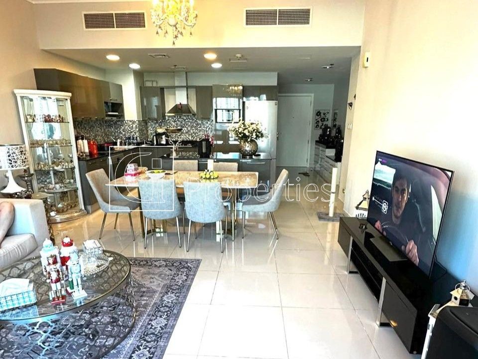 Upgraded | Fully Furnished | Canal View - 4