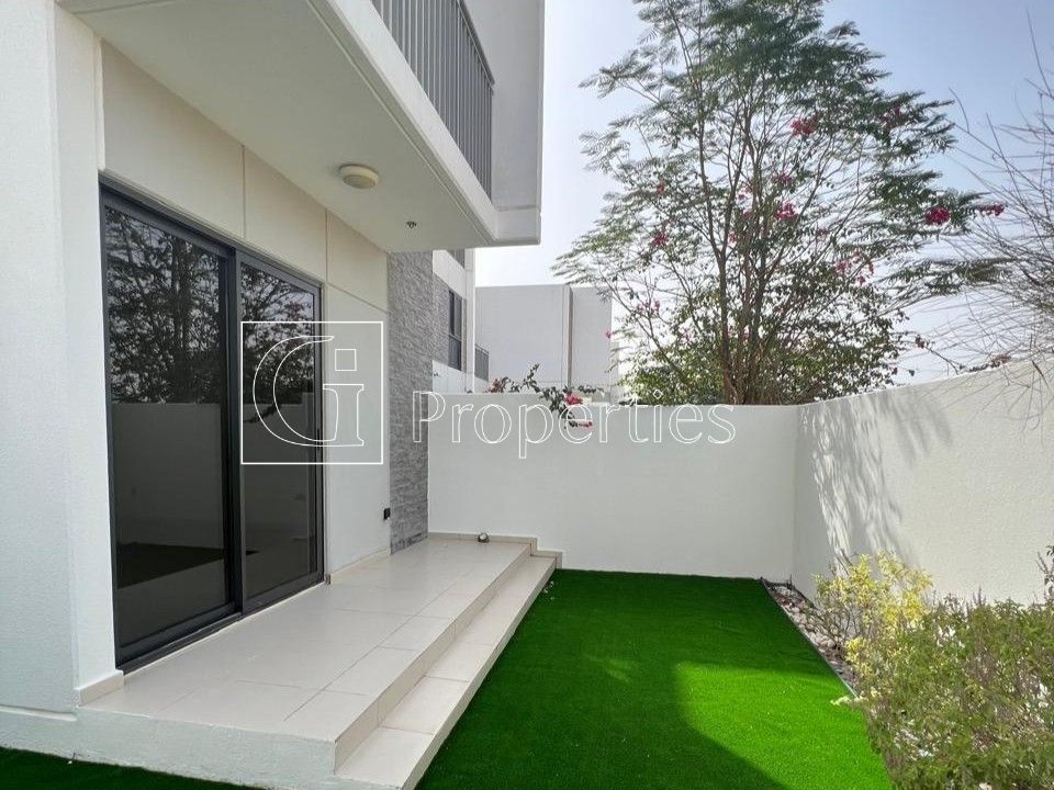 Single Row | Desert View | Spacious 3BR+M - 1