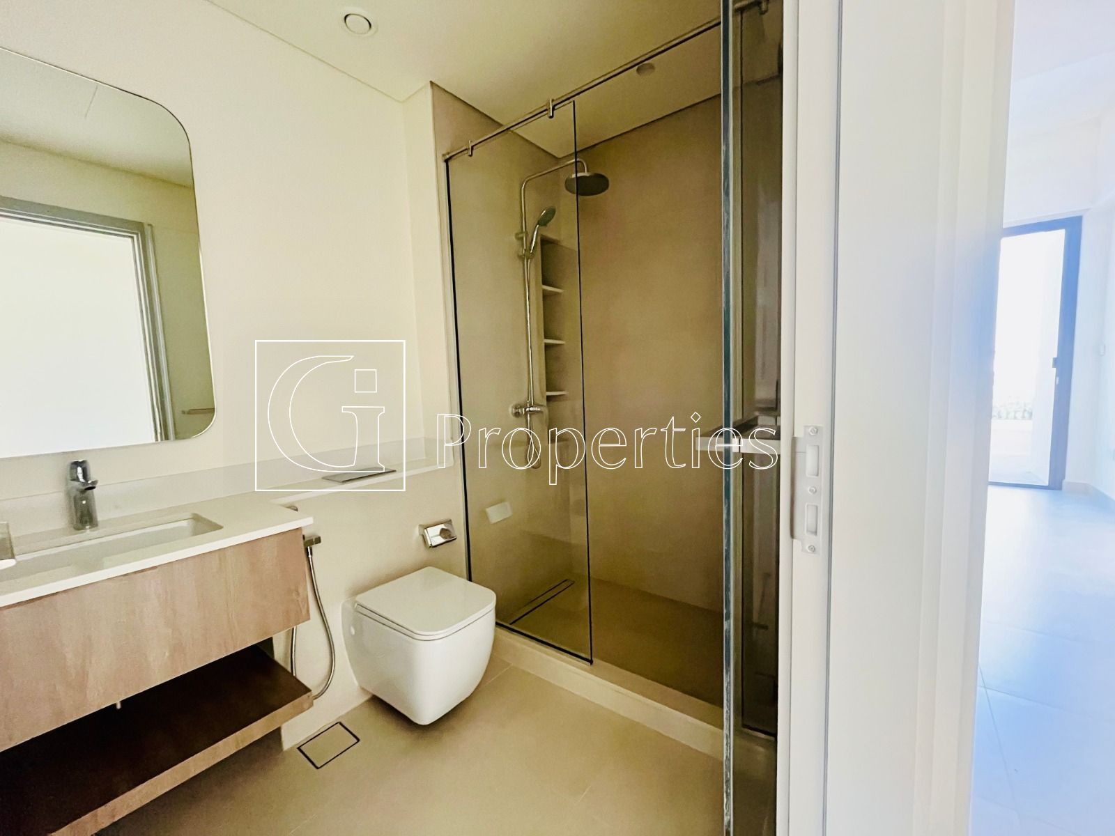 Middle Unit | Amazing Price | Good Location - 13