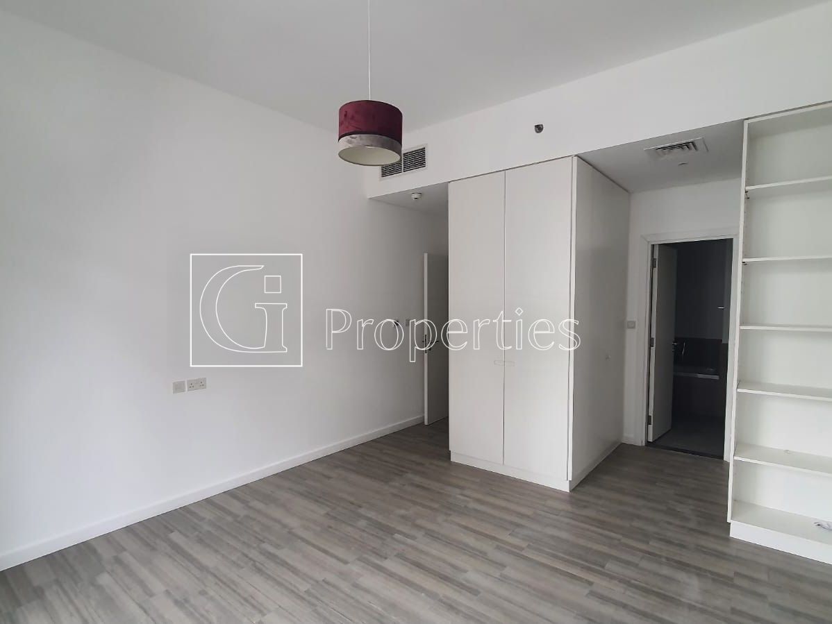 Luxury Duplex | Vacant | Huge Layout - 11