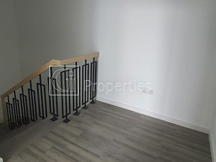 Luxury Duplex | Vacant | Huge Layout - 12