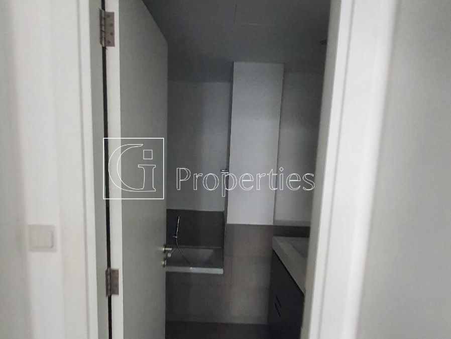 Luxury Duplex | Vacant | Huge Layout - 13