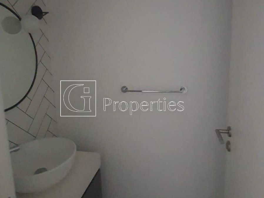 Luxury Duplex | Vacant | Huge Layout - 15