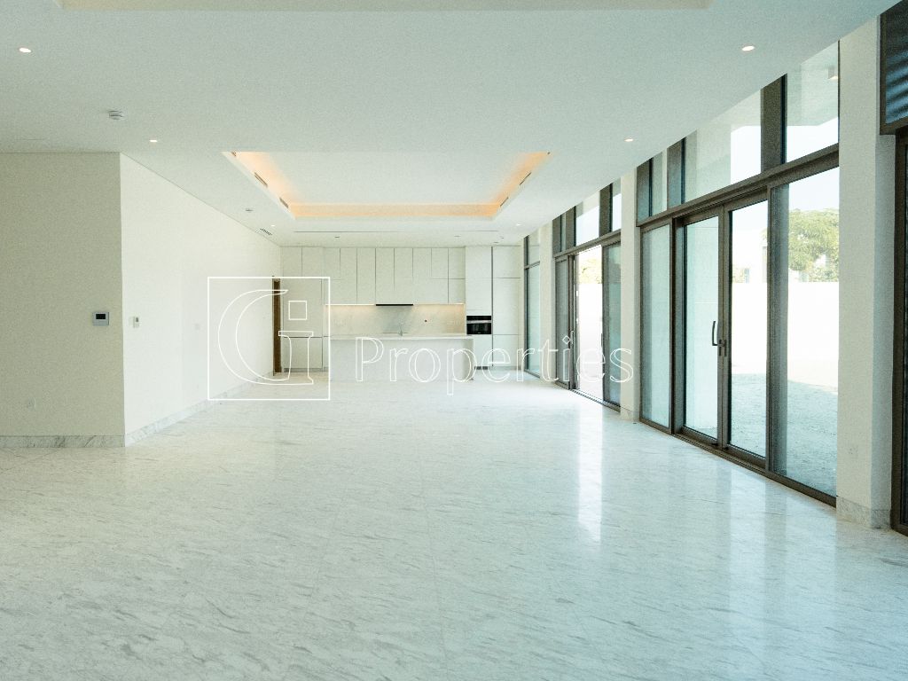 Big Layout | Spacious | Elegant Layout - 2