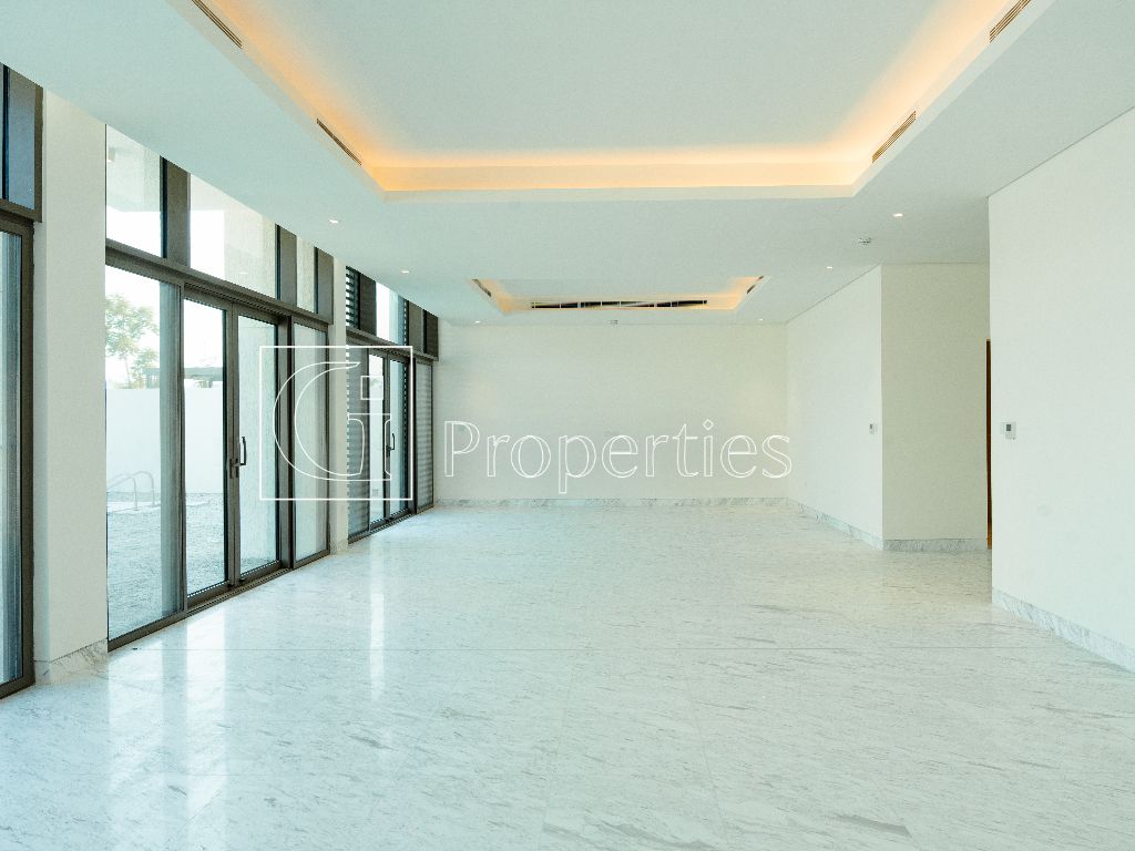 Big Layout | Spacious | Elegant Layout - 3