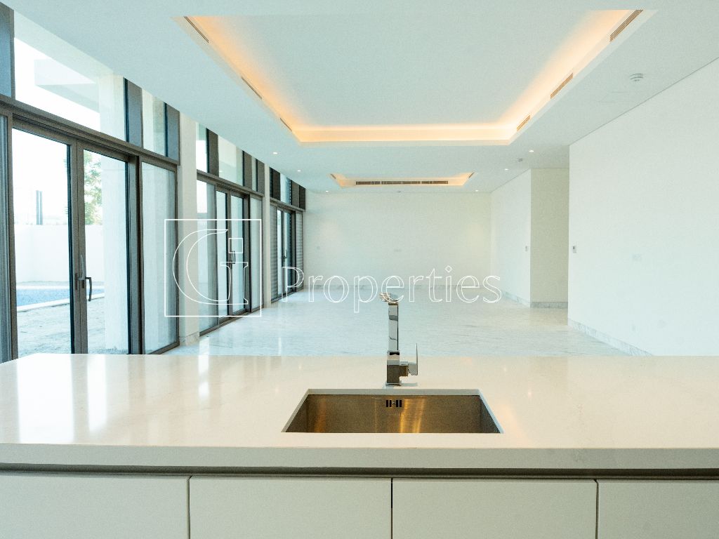 Big Layout | Spacious | Elegant Layout - 5