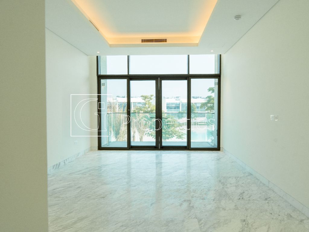 Big Layout | Spacious | Elegant Layout - 10