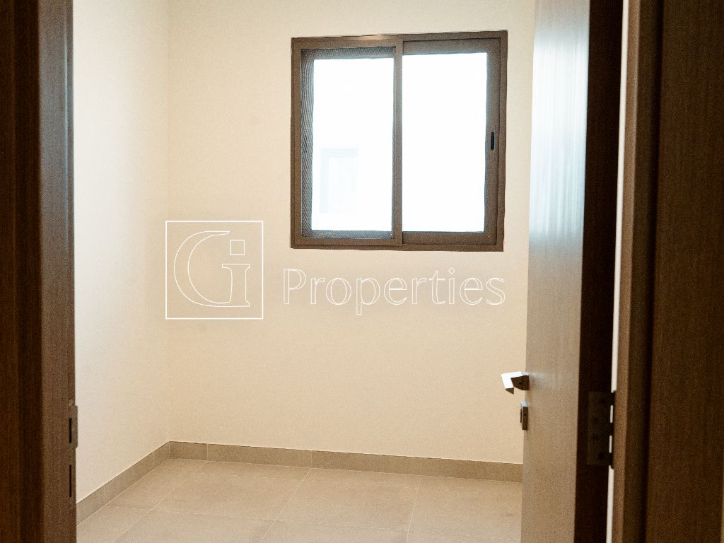 Big Layout | Spacious | Elegant Layout - 14