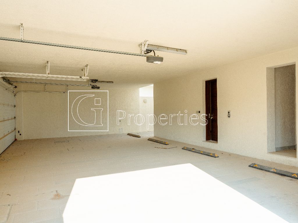 Big Layout | Spacious | Elegant Layout - 21