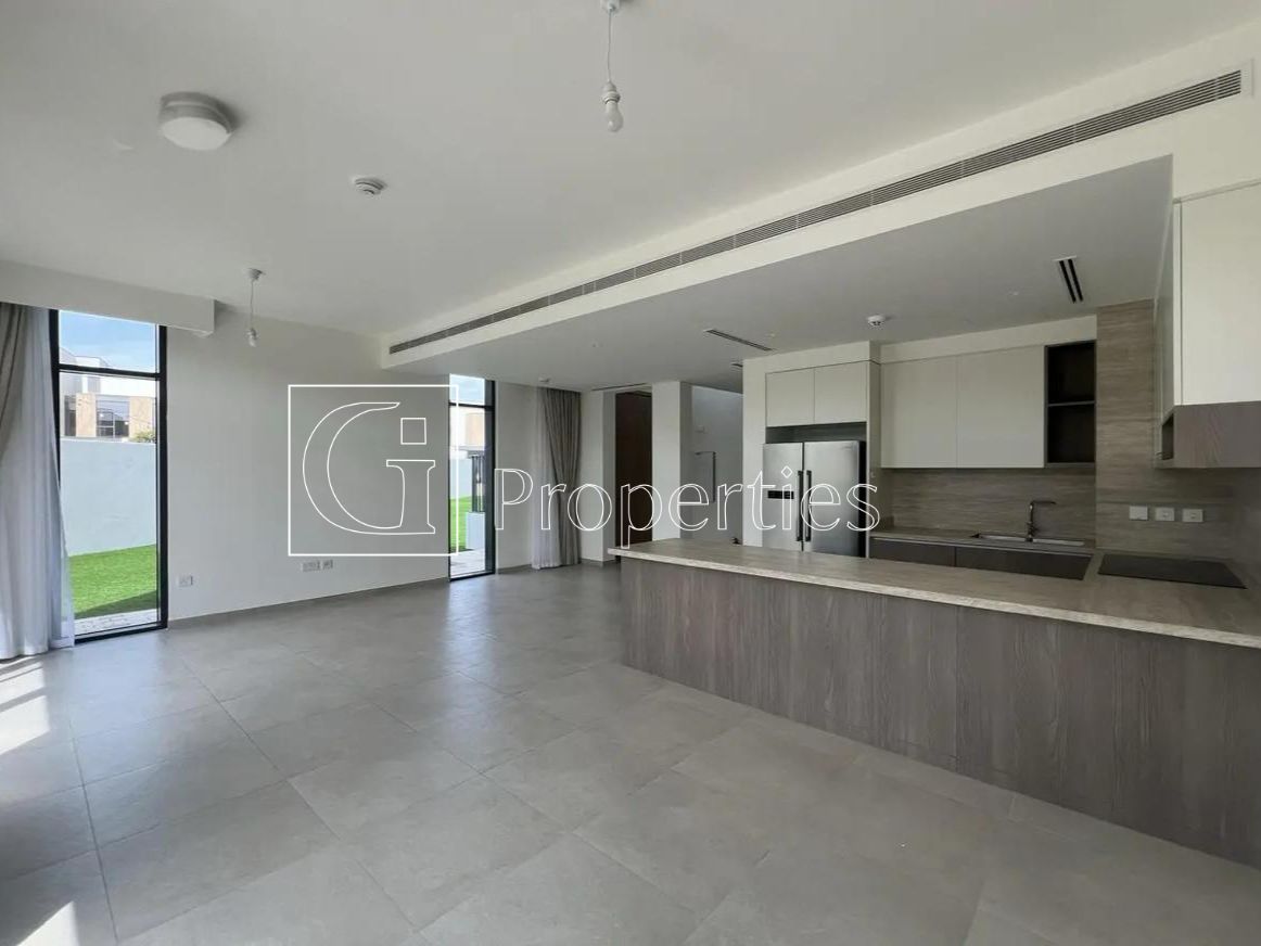 Family Living | Spacious Layout | Community View - 2