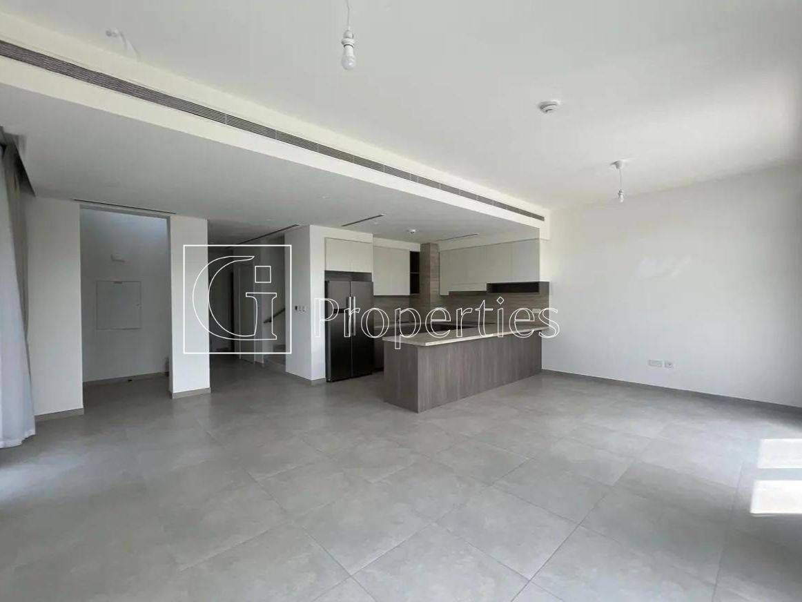 Family Living | Spacious Layout | Community View - 3