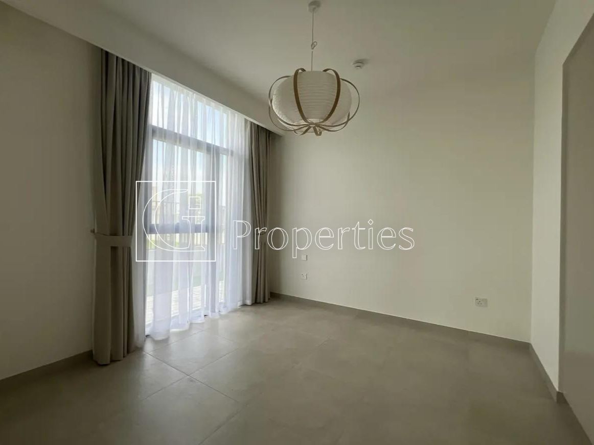 Family Living | Spacious Layout | Community View - 5