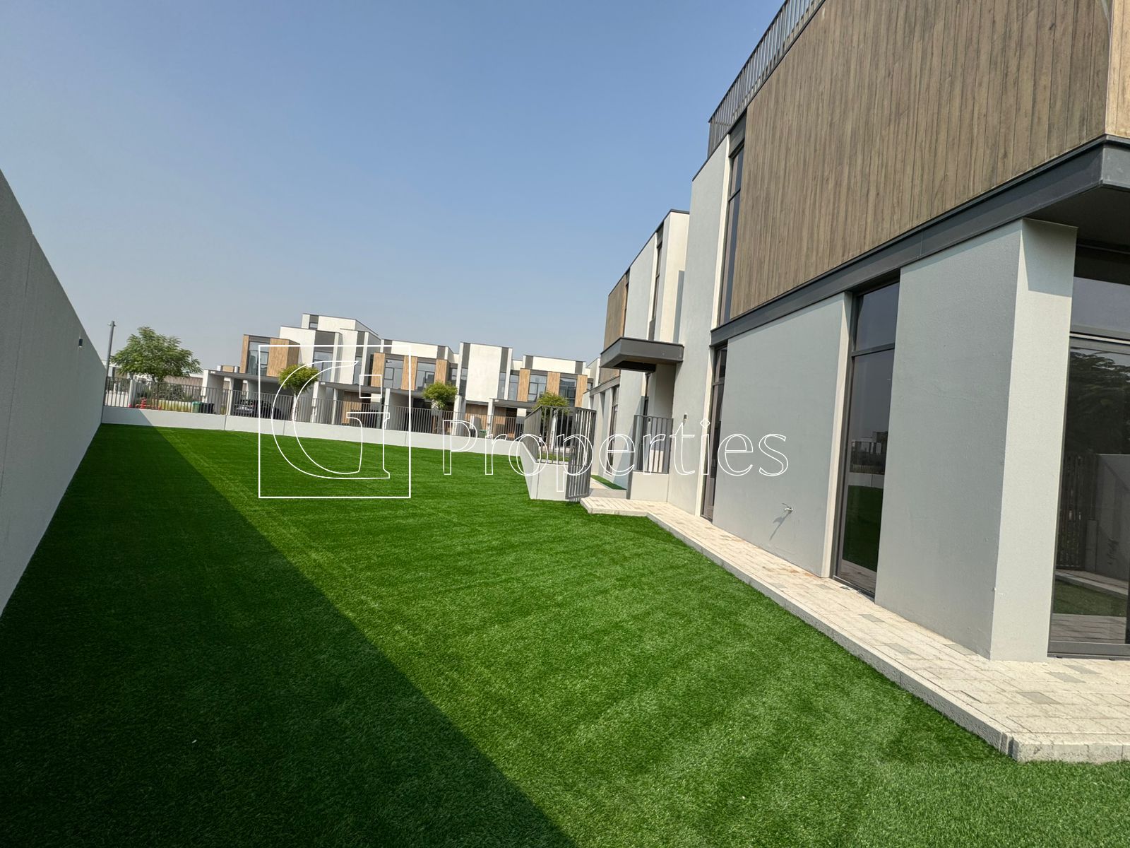 Family Living | Spacious Layout | Community View - 12