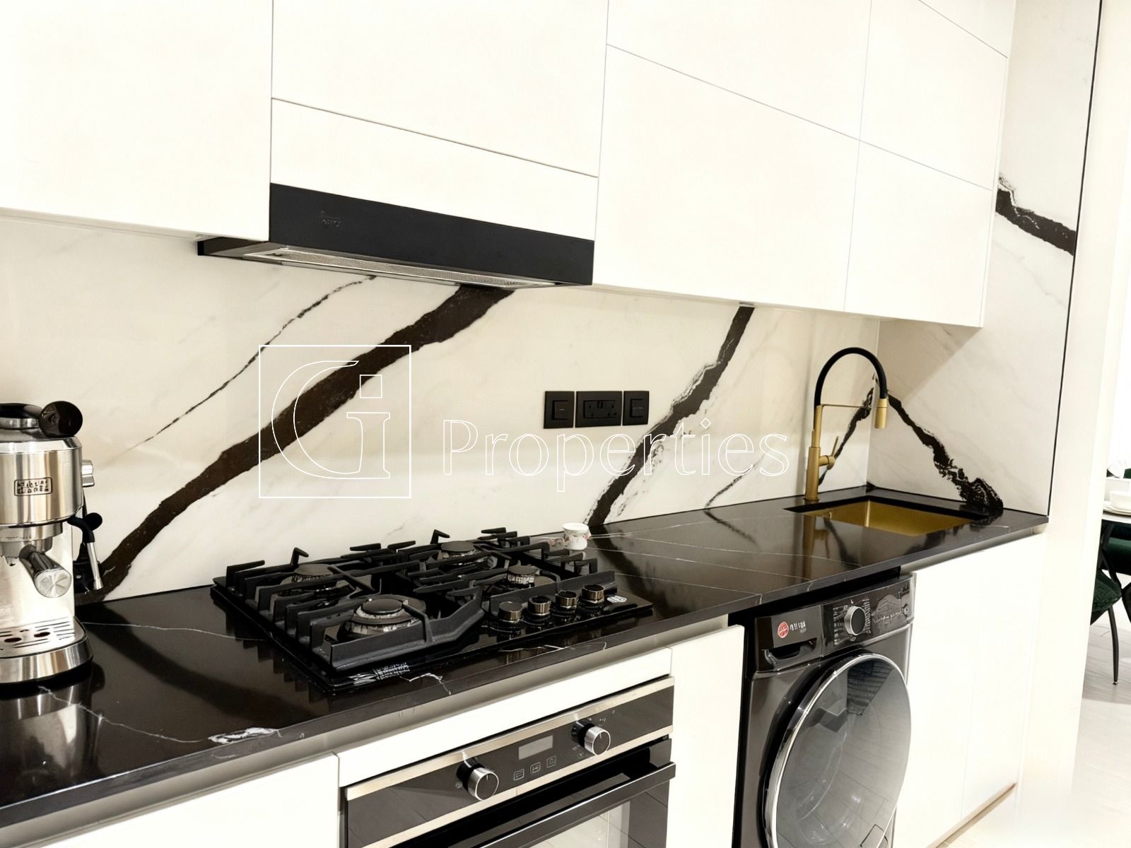 Burj Khalifa View | Furnished | Prime Location - 3