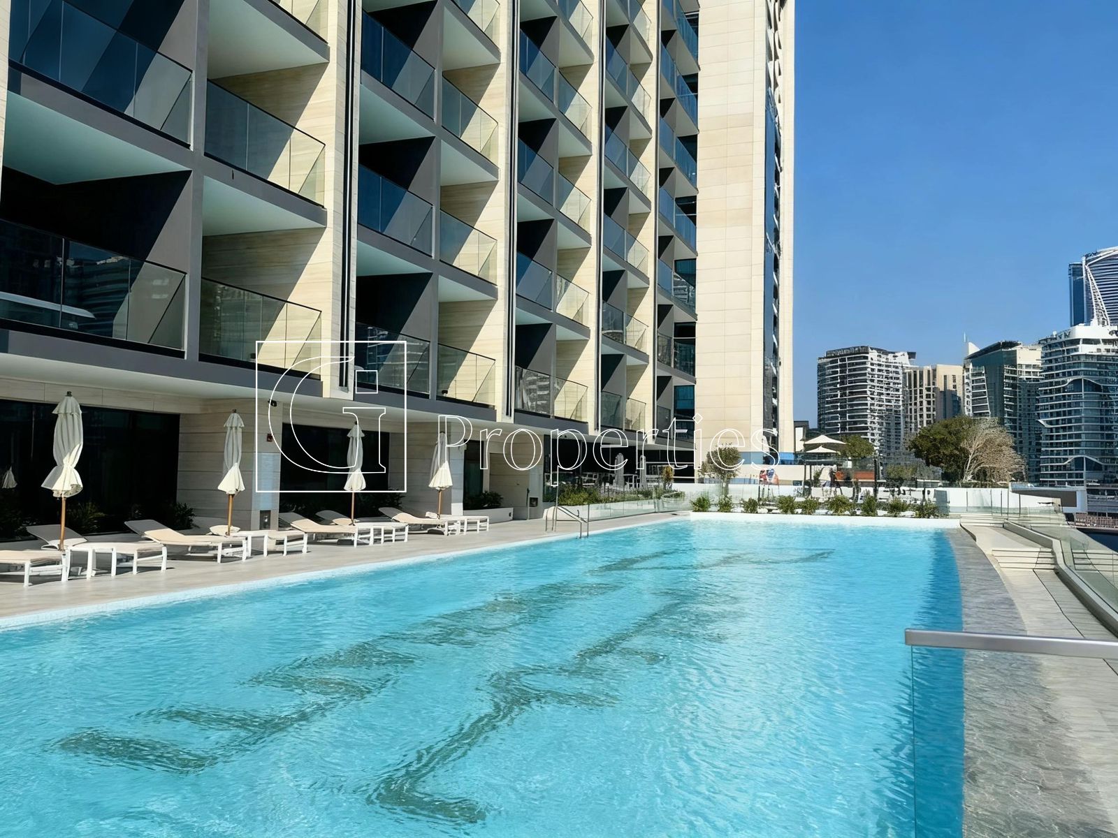 Canal View | Fully Furnished | Prime Location - 10