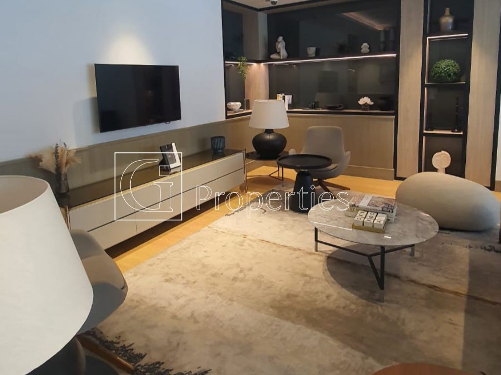 Unfurnishes Unit | Vacant | Spacious Layout - 9