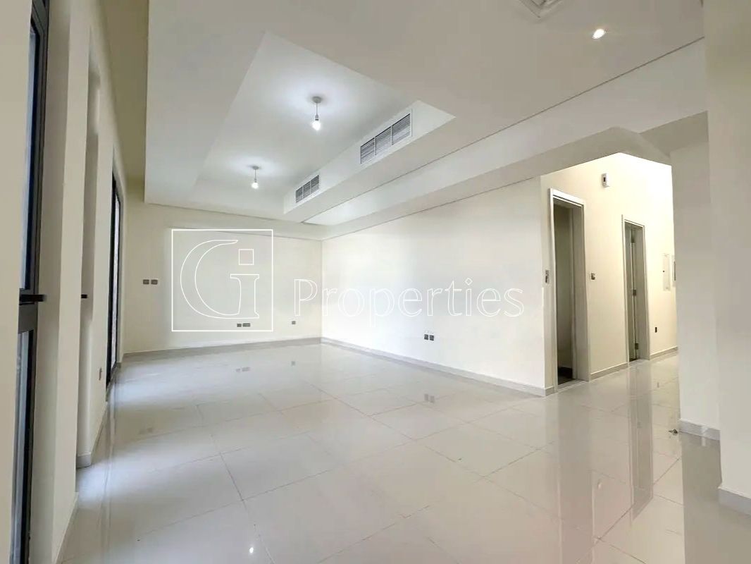 Single Row | Large Garden | Tenanted till June - 4