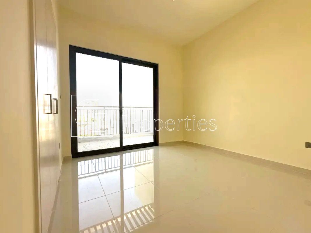 Single Row | Large Garden | Tenanted till June - 9