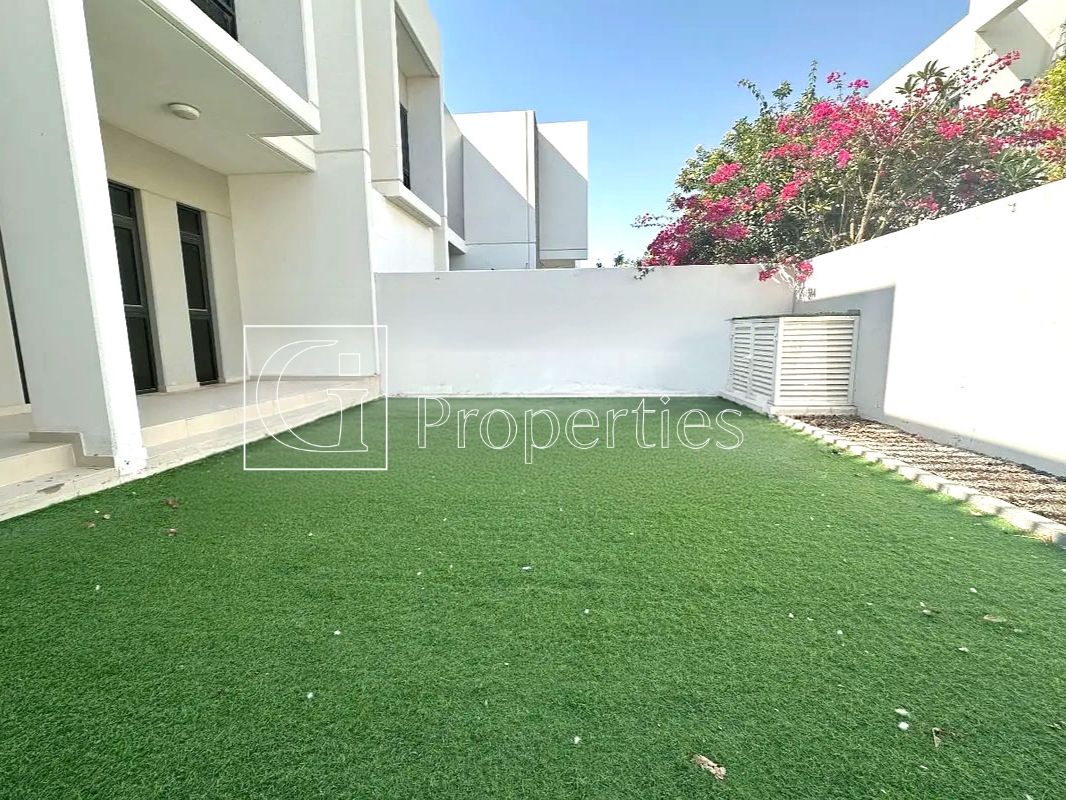 Single Row | Large Garden | Tenanted till June - 13