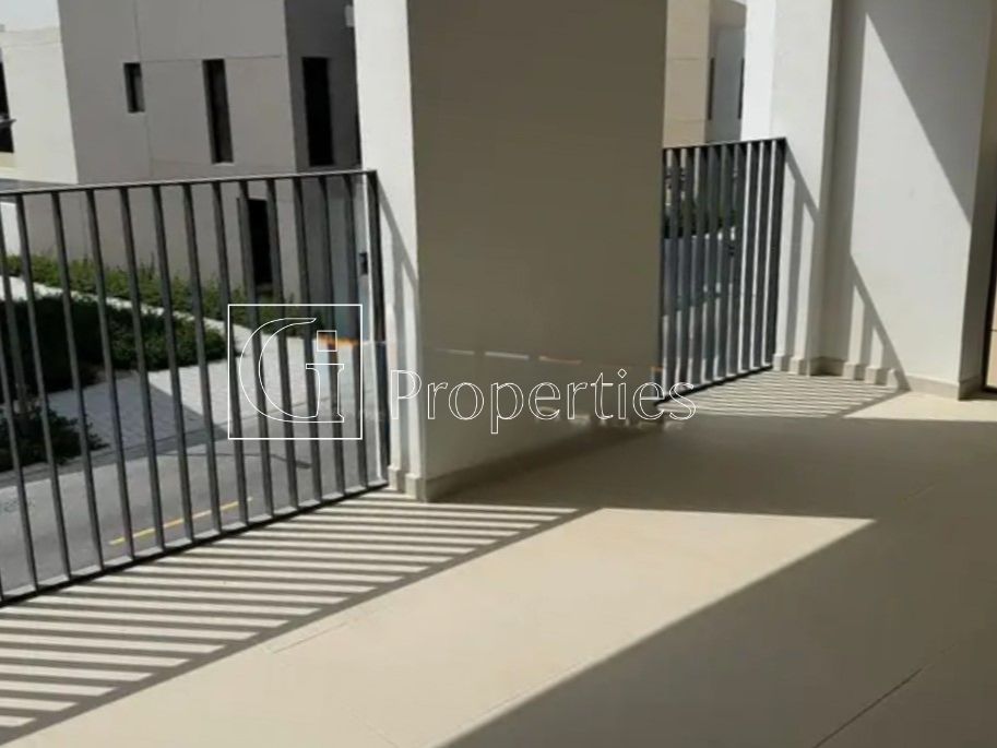 Single Row | Phase 2 | Vacant - 11