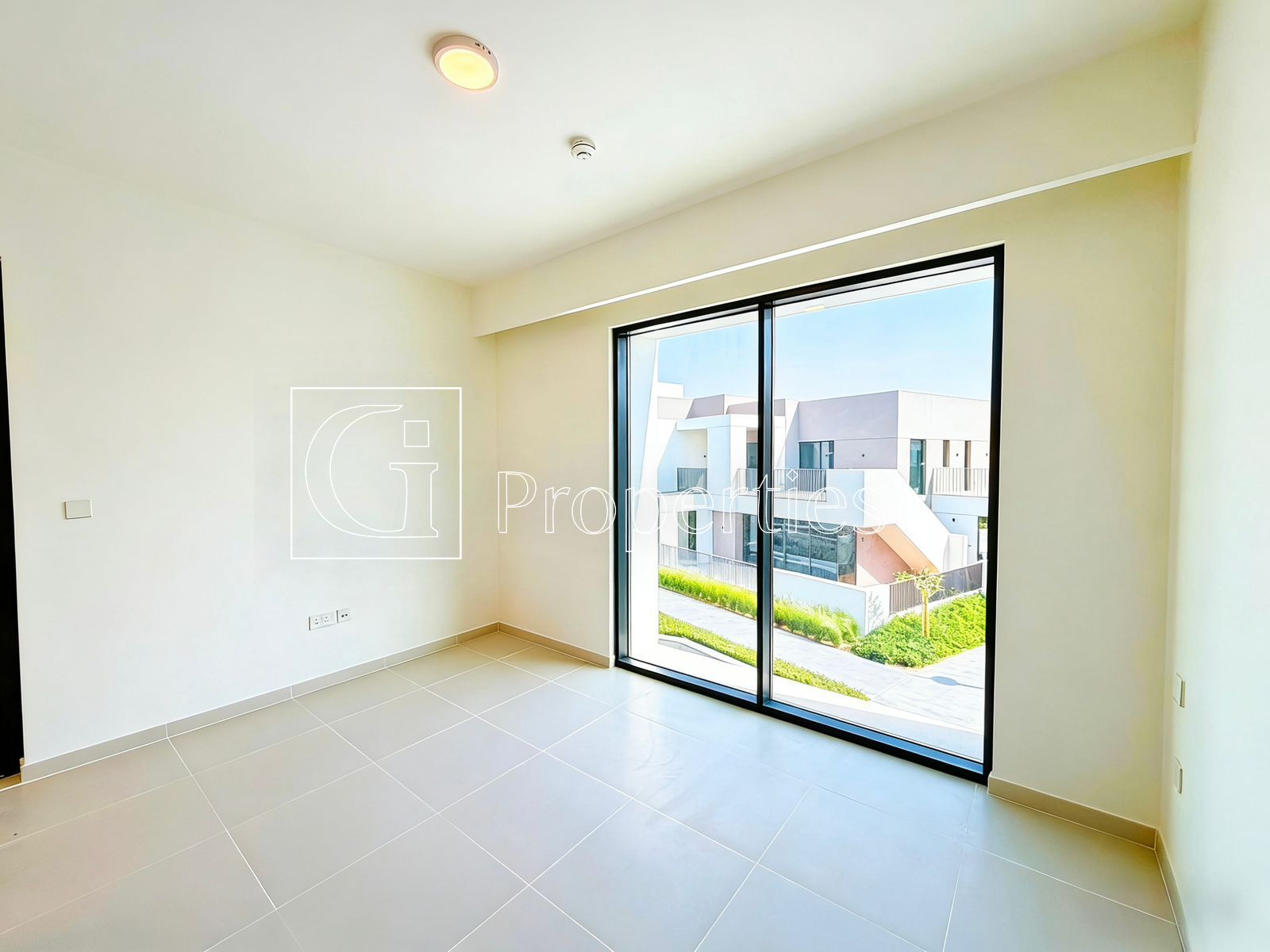 Water View | Brand New | Vacant - 5