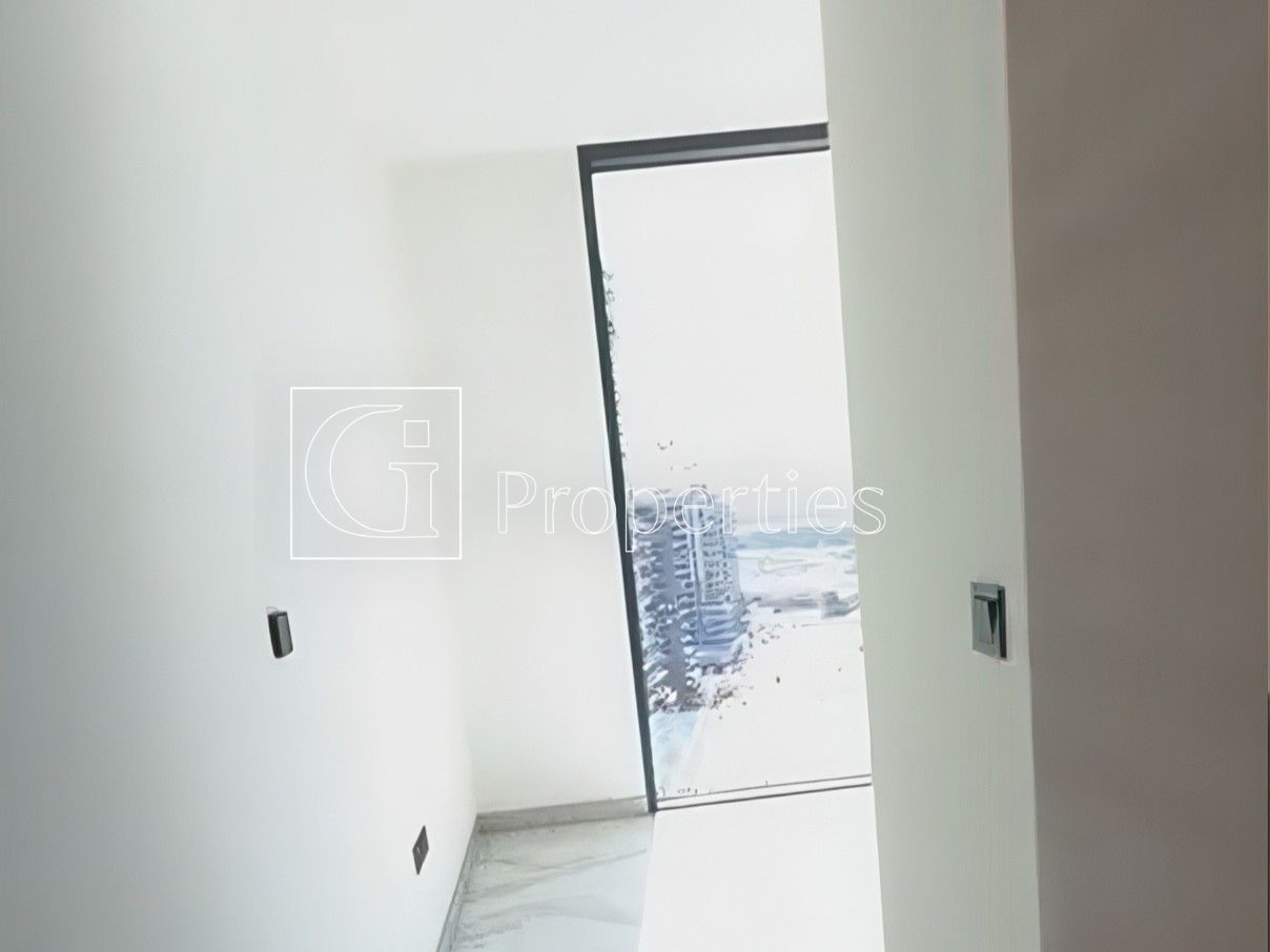 Exclusive 4BR | Large Layout | High-End Living - 14