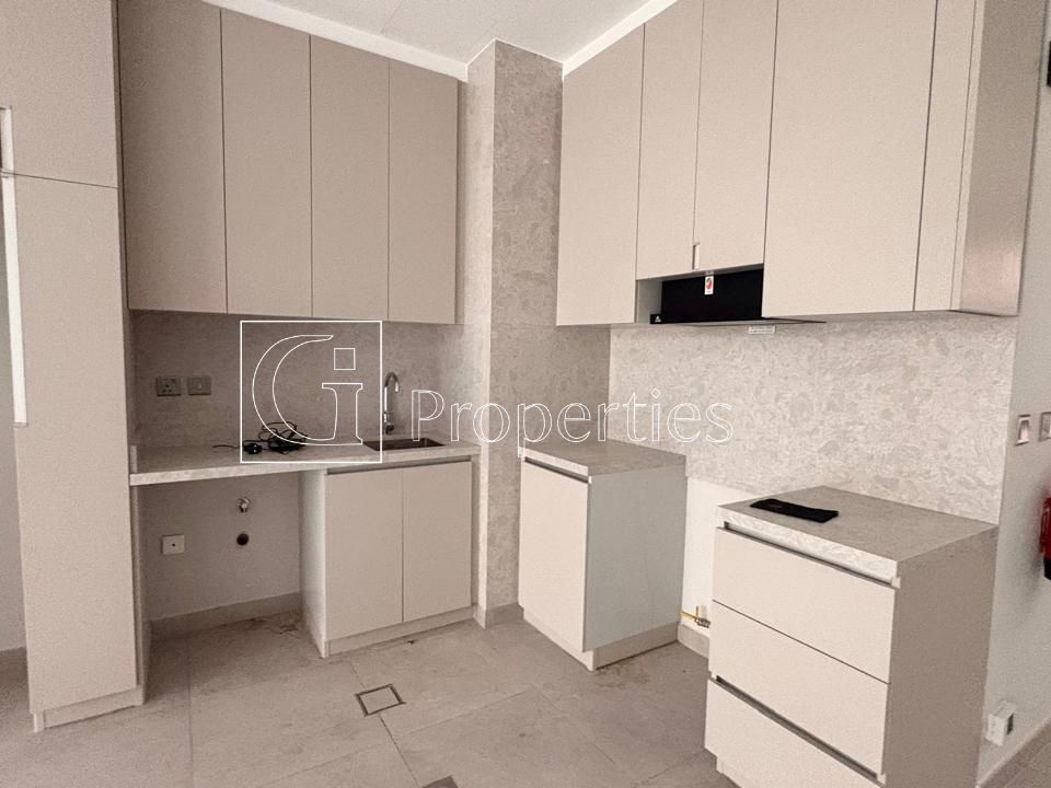 Unfurnished | Good Location | Vacant - 4