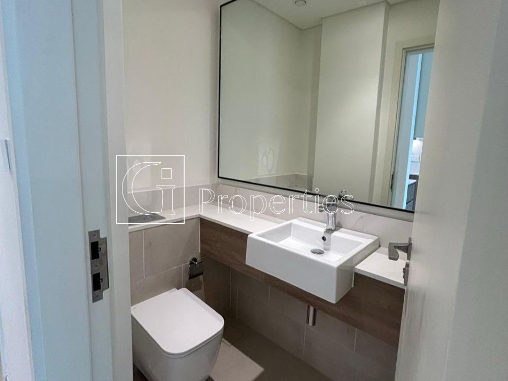 Unfurnished | Good Location| Big Layout - 14