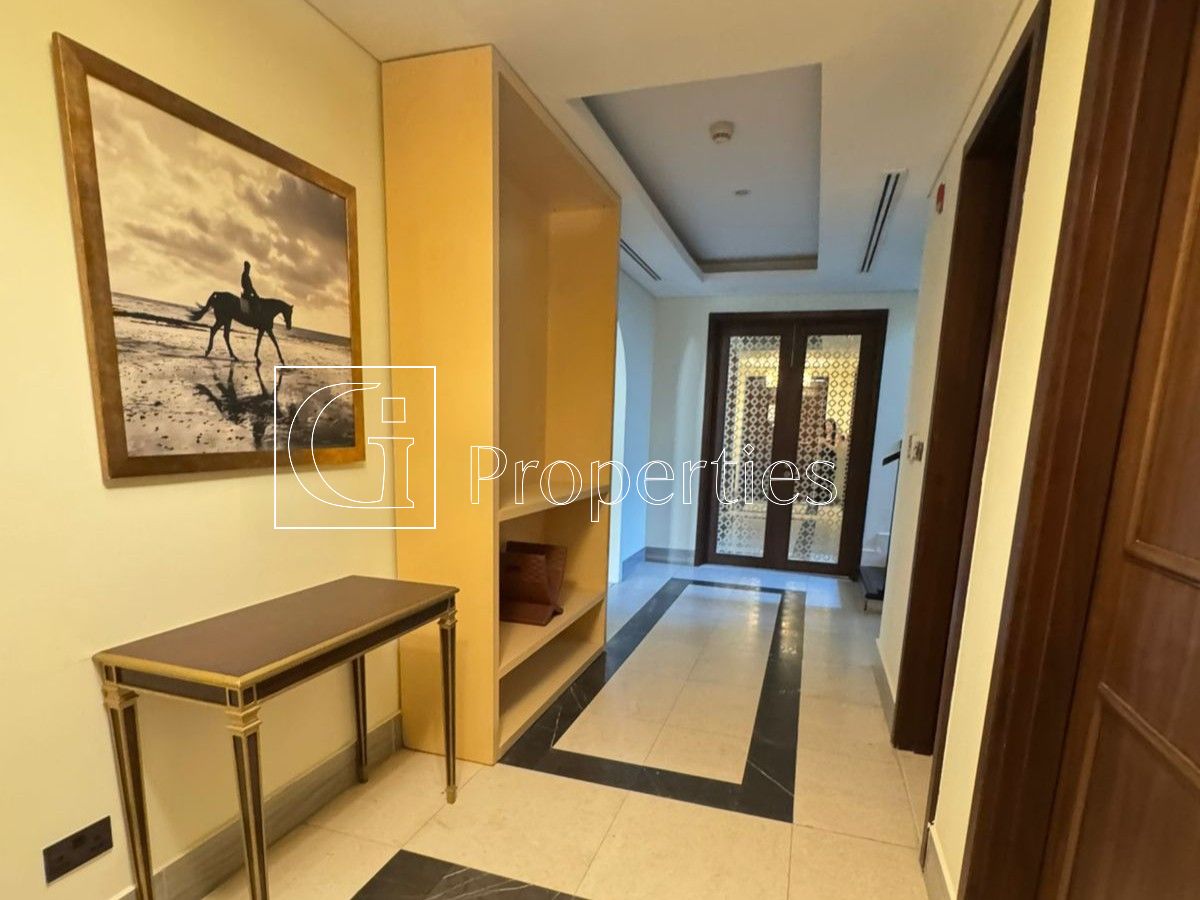 Private Pool | Luxury Living | Polo Club View - 9