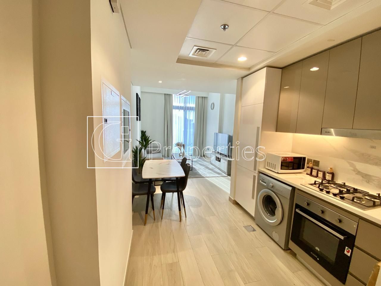 Fully Furnished | Cozy 1BR | Stunning View - 20