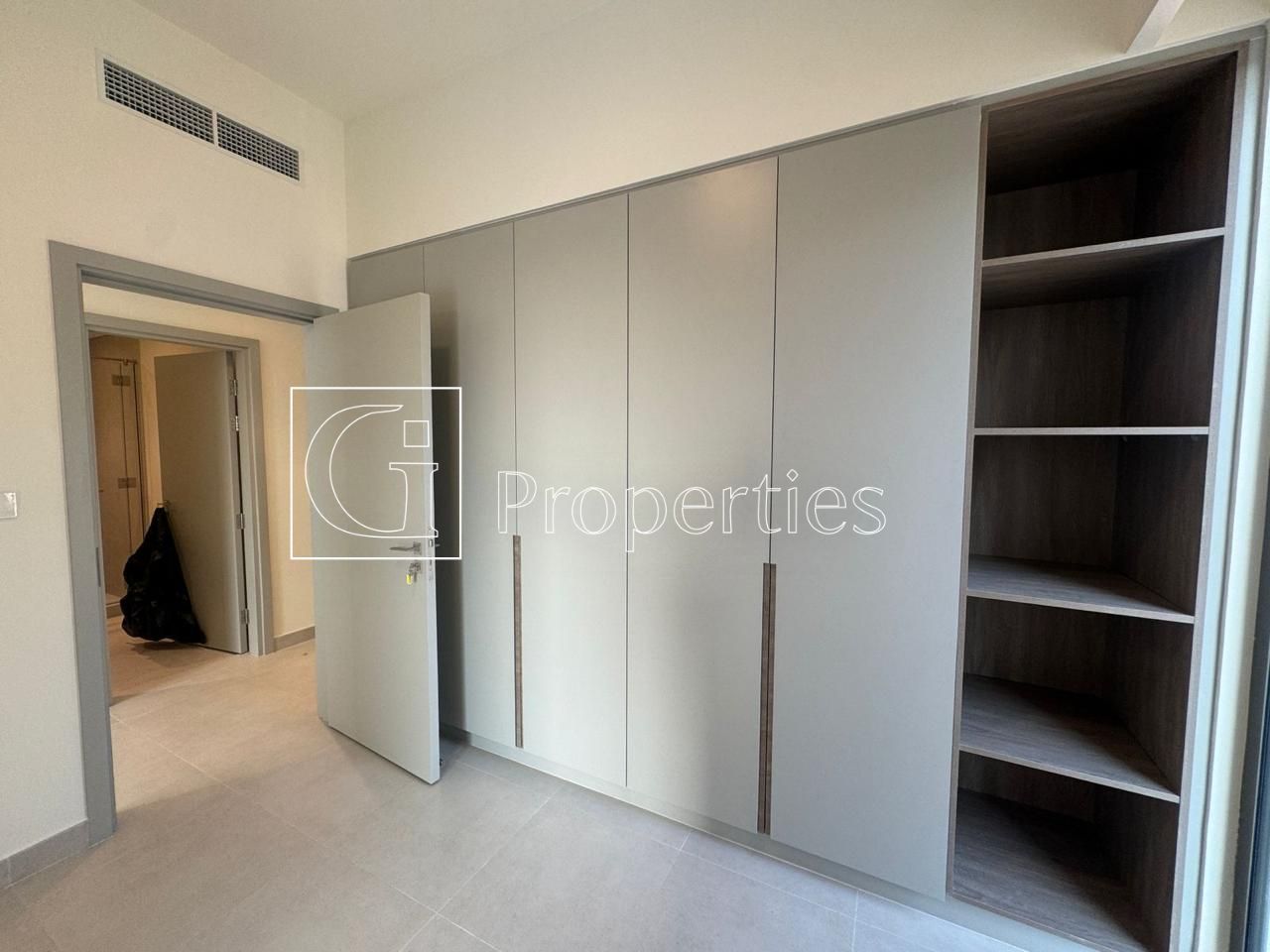 Single Row 4BR | Family Home | Ready To Move - 7