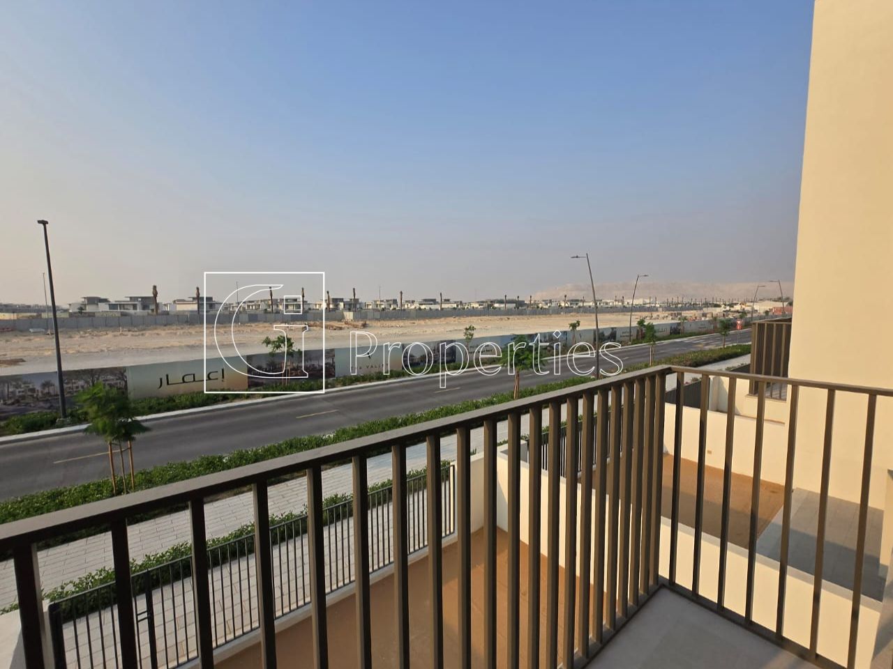 Ready to Move | Single Row | Corner Kitchen - 16