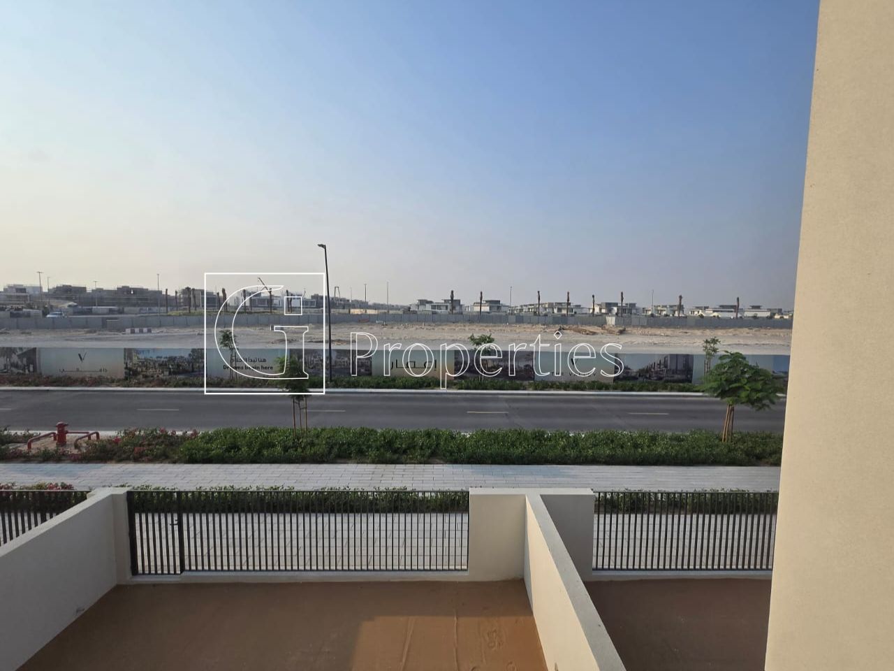 Ready to Move | Single Row | Corner Kitchen - 17