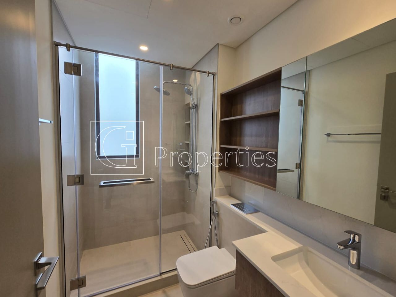 Single Row | Corner Unit | Close To Pool - 9