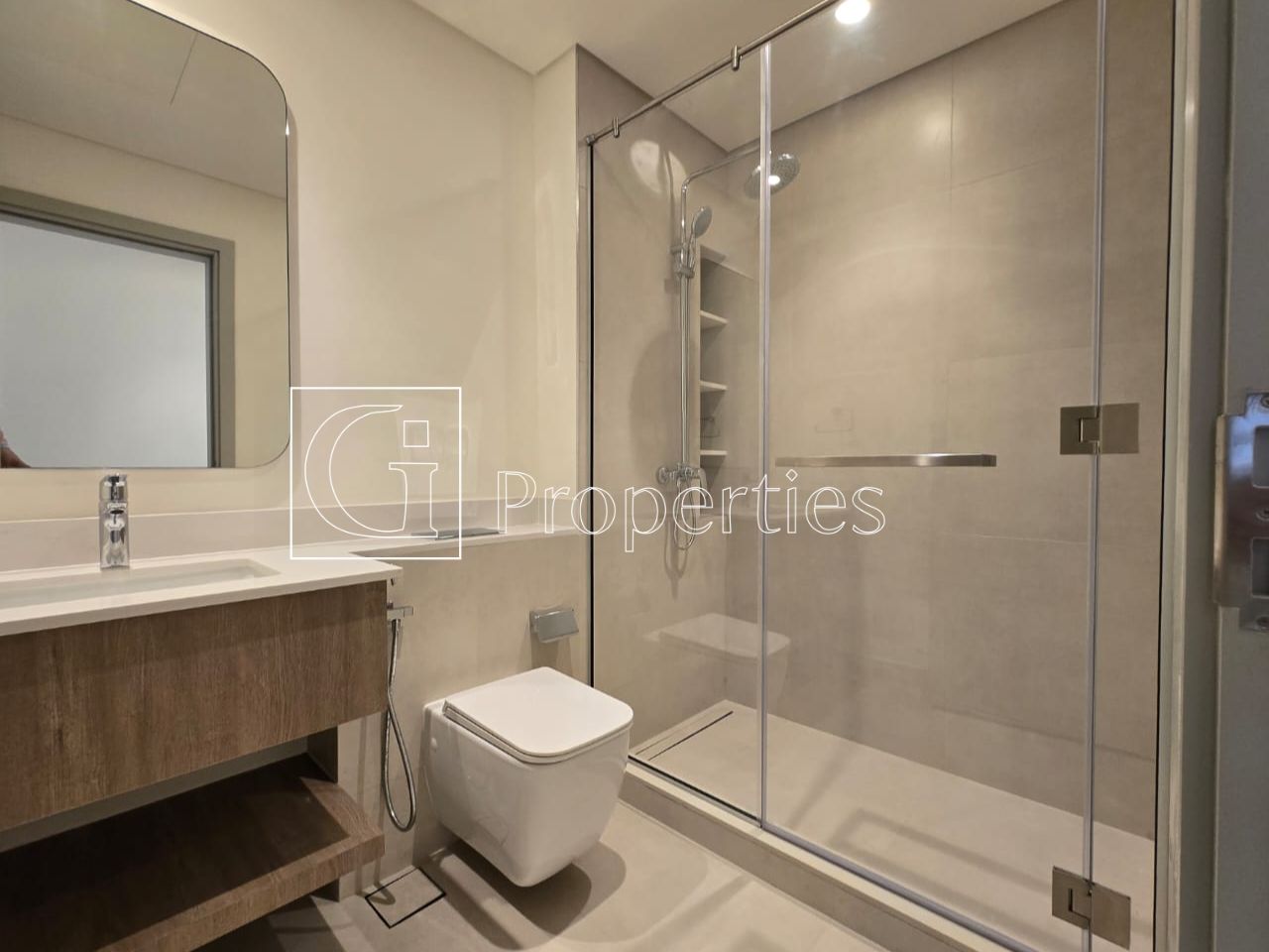 Single Row | Corner Unit | Close To Pool - 10