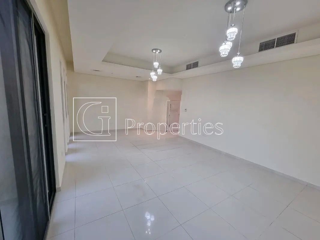 Spacious | Modern Living | Family-Friendly - 7