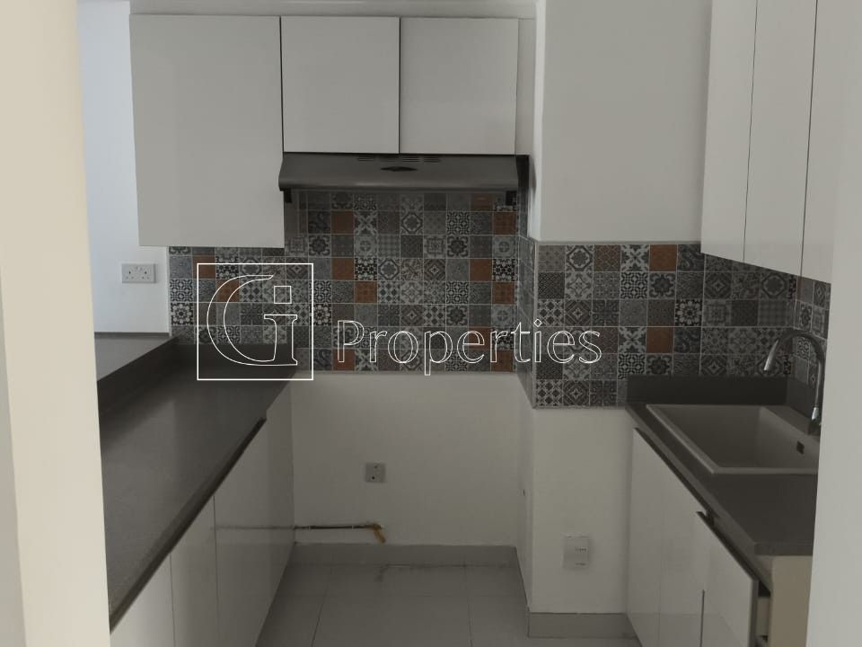 Exclusive | Good Location | On Mid Floor - 4