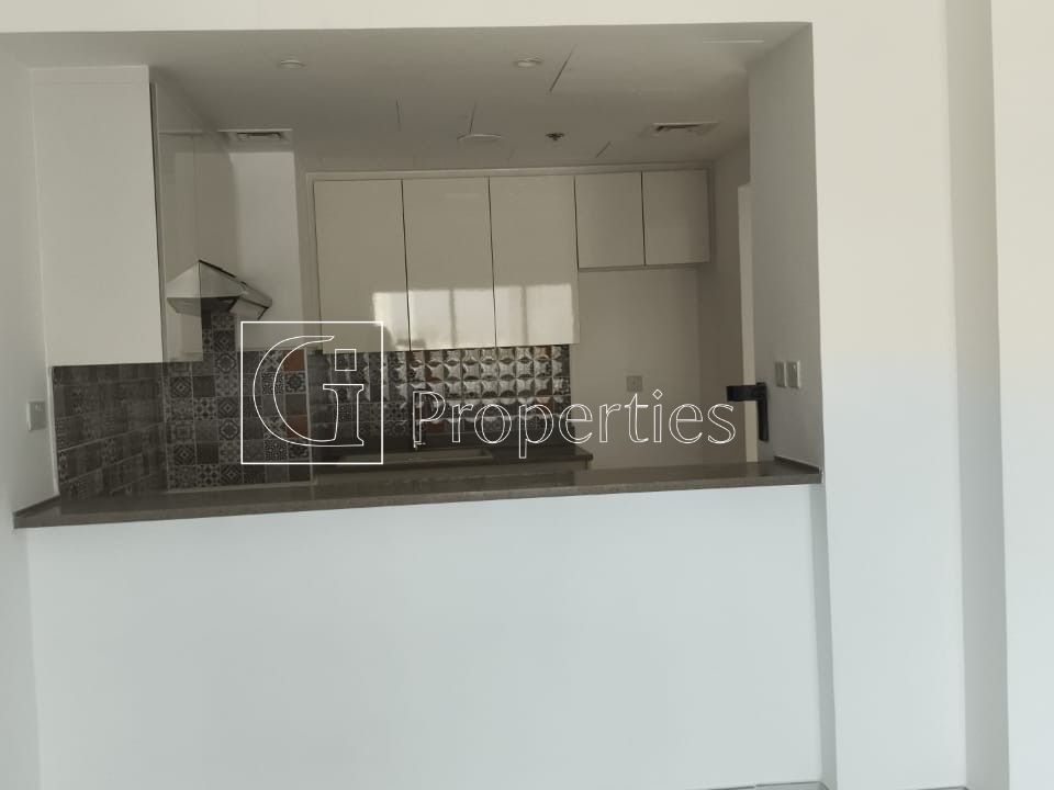 Exclusive | Good Location | On Mid Floor - 5