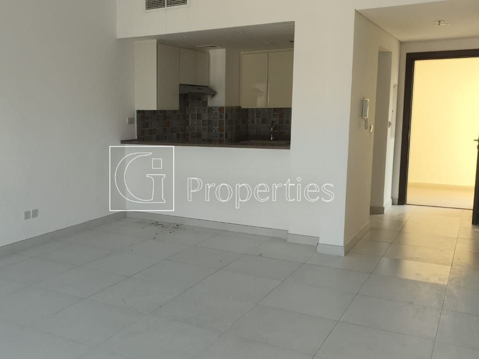 Exclusive | Good Location | On Mid Floor - 6