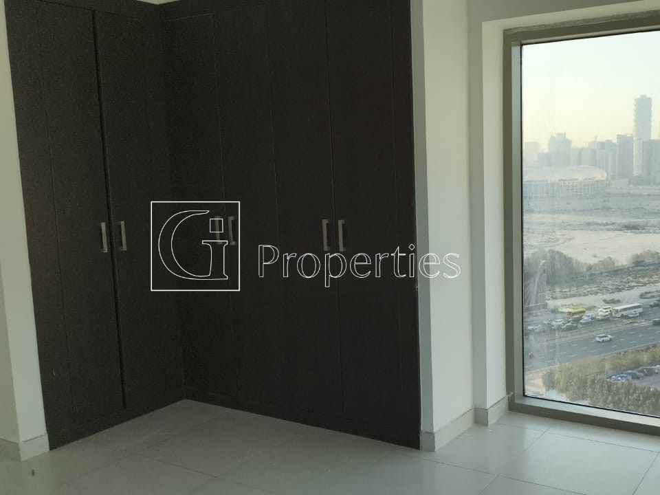 Exclusive | Good Location | On Mid Floor - 8