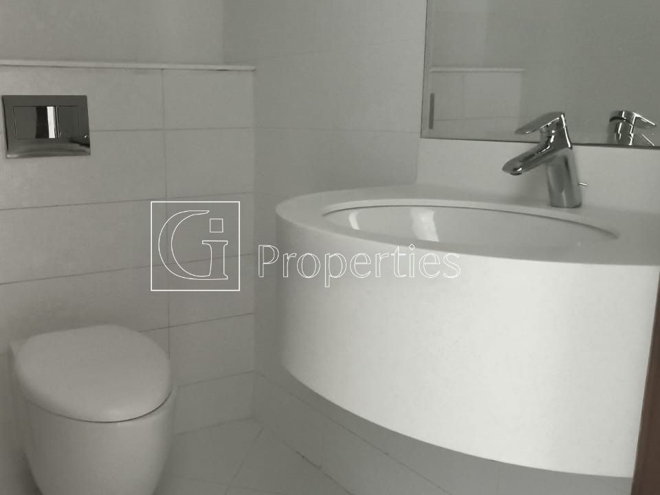 Exclusive | Good Location | On Mid Floor - 11