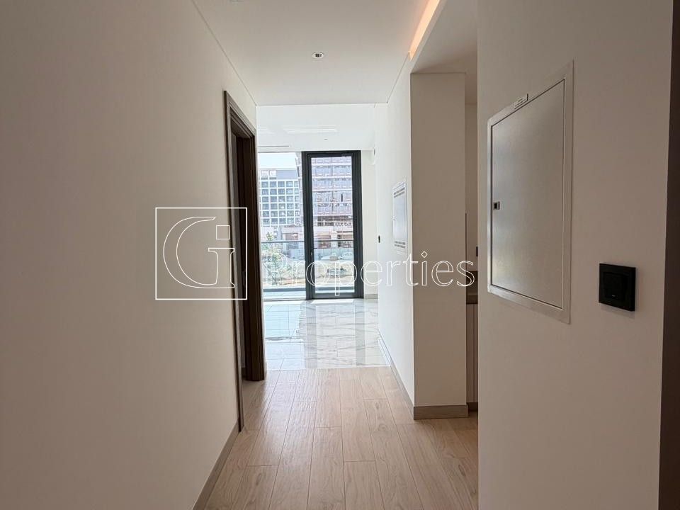 Spacious 2BR | Ready To Move | Prime Location - 7