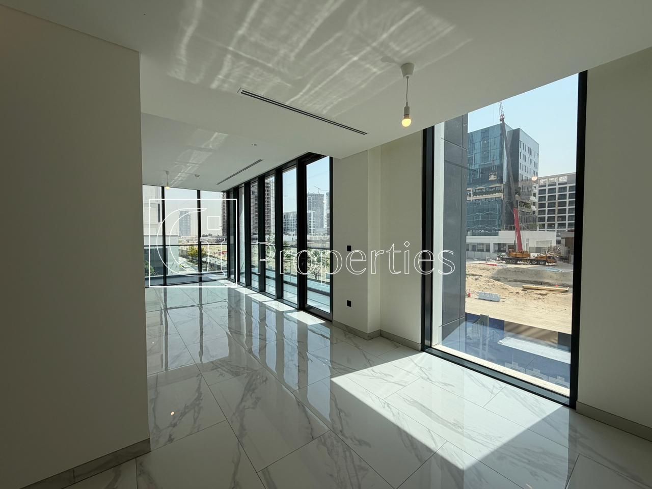 Spacious 2BR | Ready To Move | Prime Location - 9