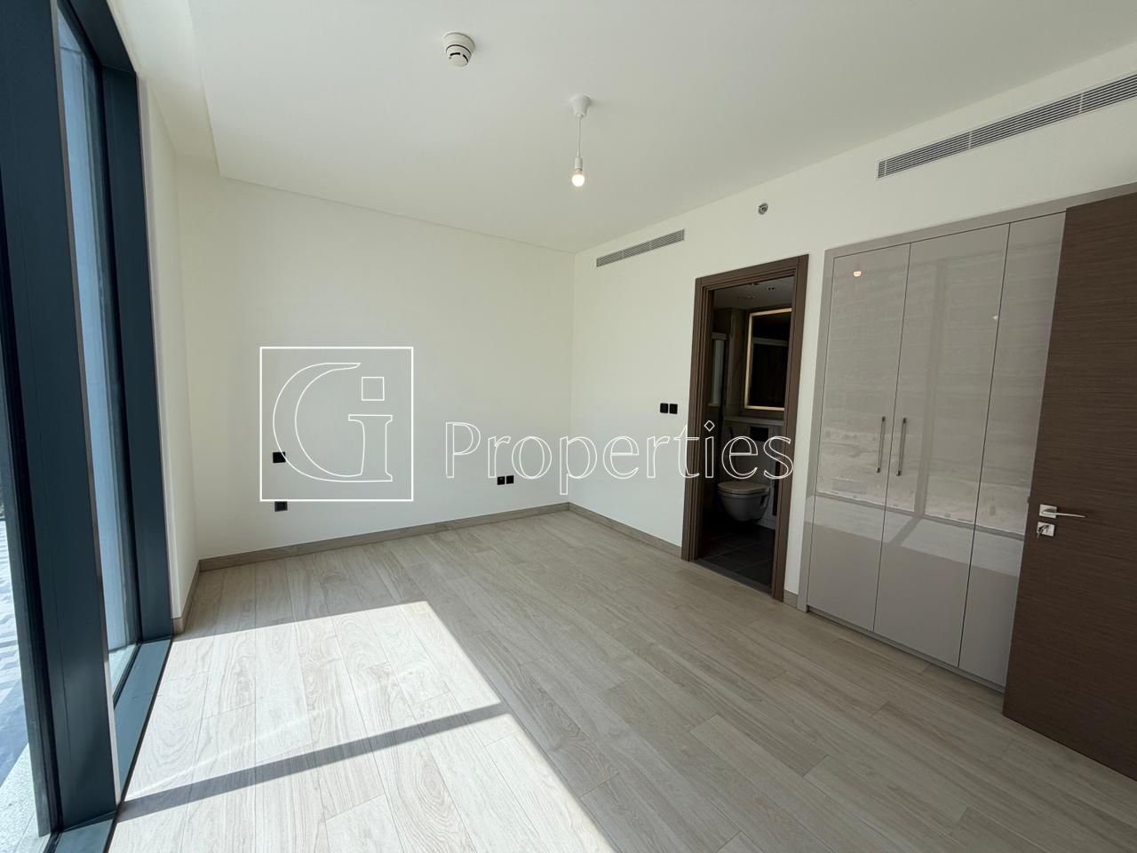 Spacious 2BR | Ready To Move | Prime Location - 12