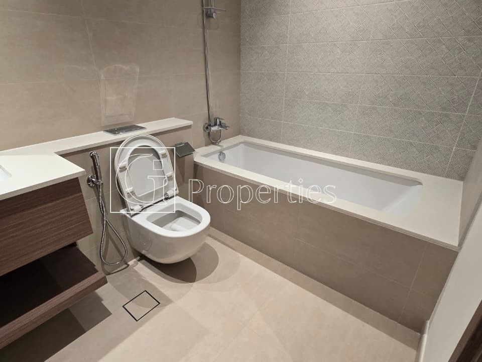 Brand new | Amazing location | Modern Finishes - 13