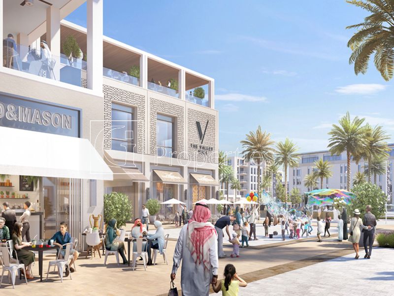 Massive Plot | Luxury Villa | Spacious 4BR - 15