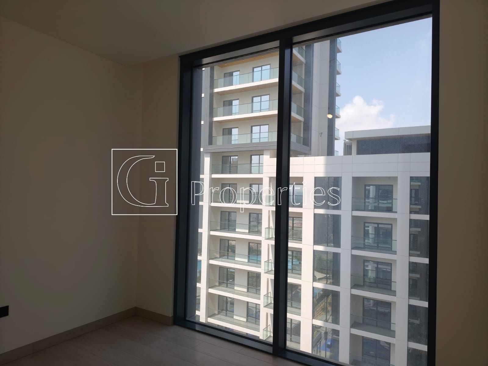 Brand New | First Tenant | Prime 3BR+M - 9