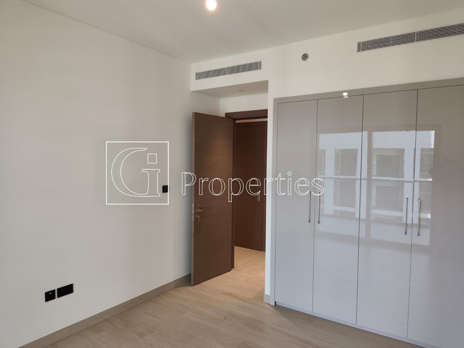 Brand New | First Tenant | Prime 3BR+M - 13